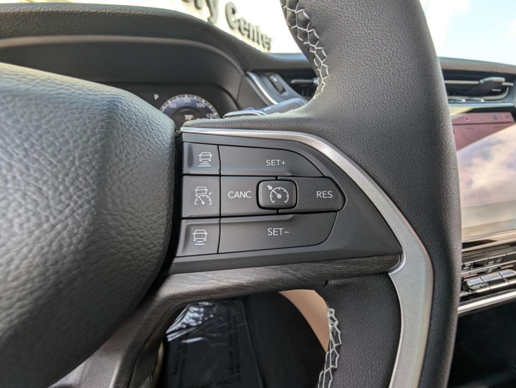 new 2025 Jeep Grand Cherokee car, priced at $45,760