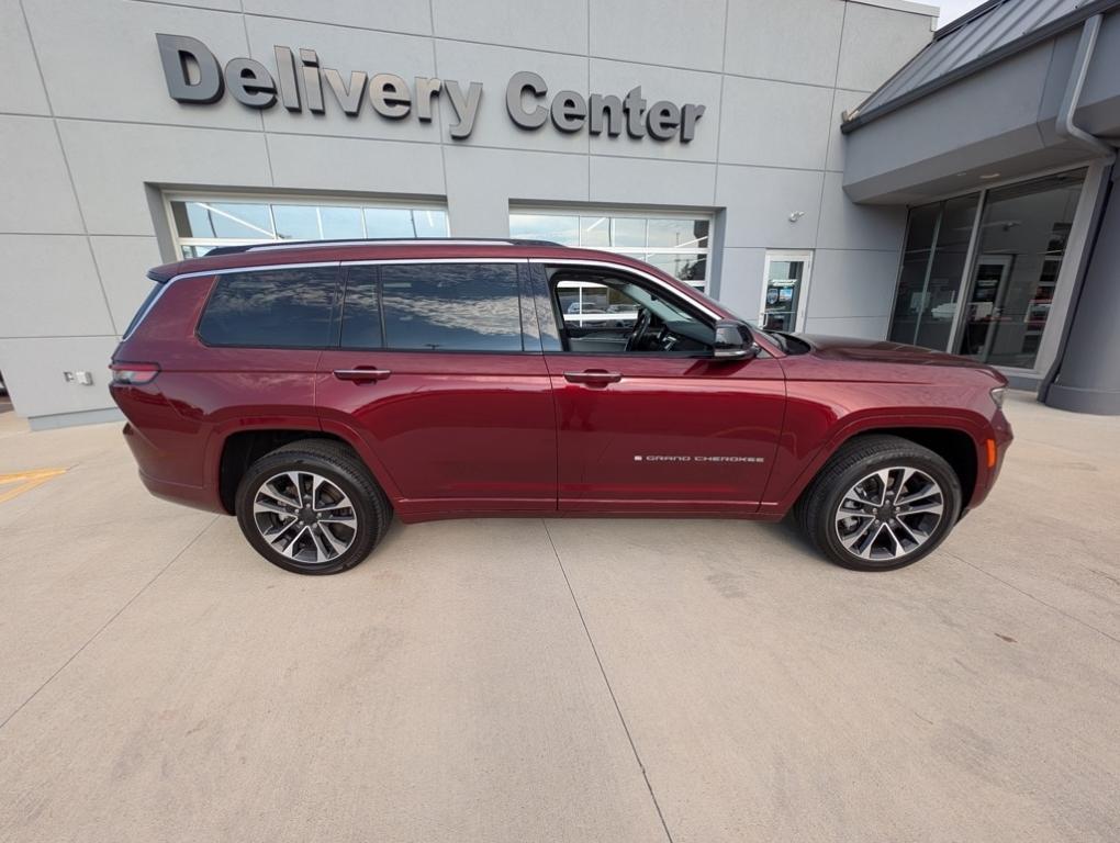 used 2021 Jeep Grand Cherokee L car, priced at $32,300