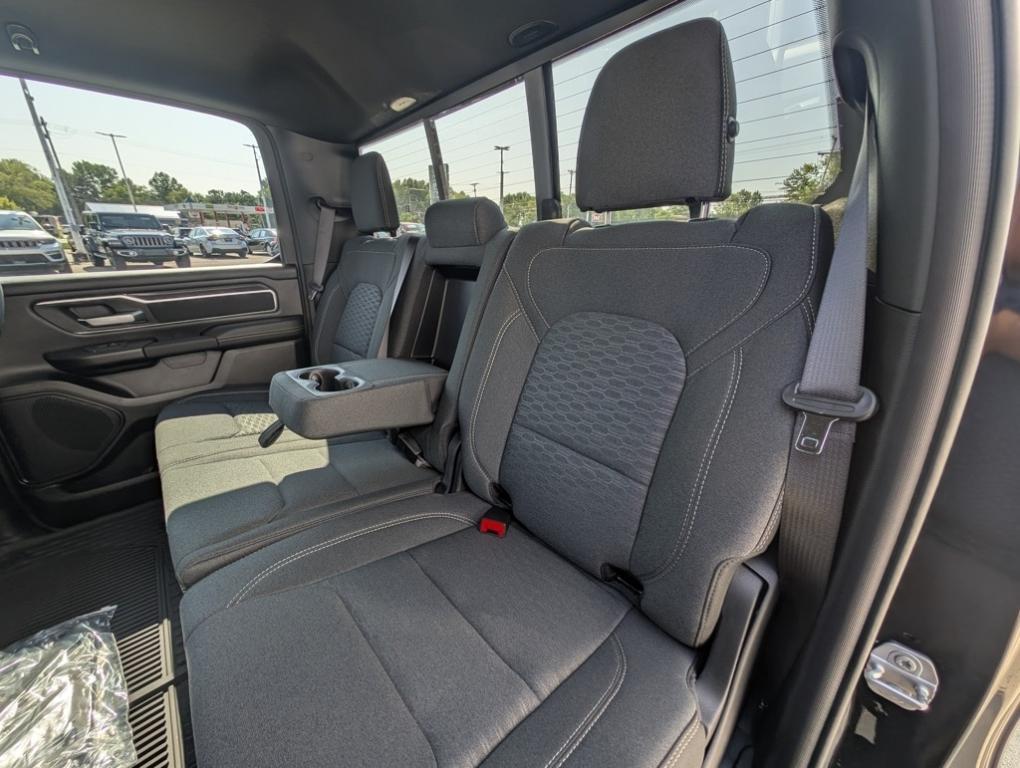 new 2025 Ram 1500 car, priced at $46,581