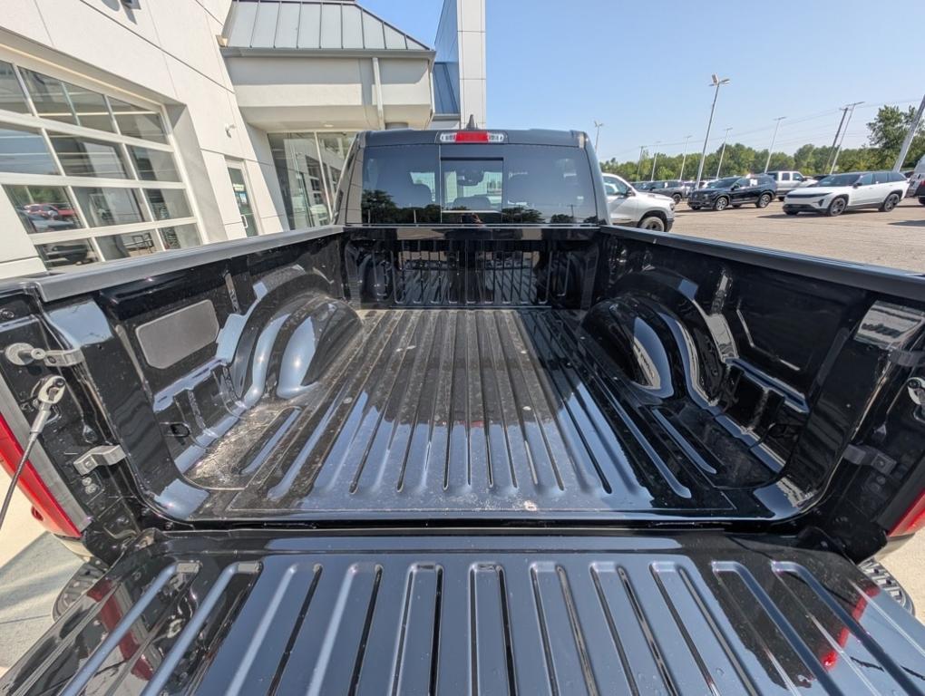 new 2025 Ram 1500 car, priced at $46,581