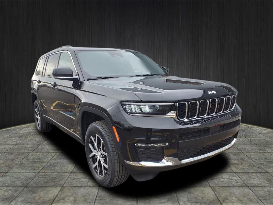 new 2024 Jeep Grand Cherokee L car, priced at $50,295