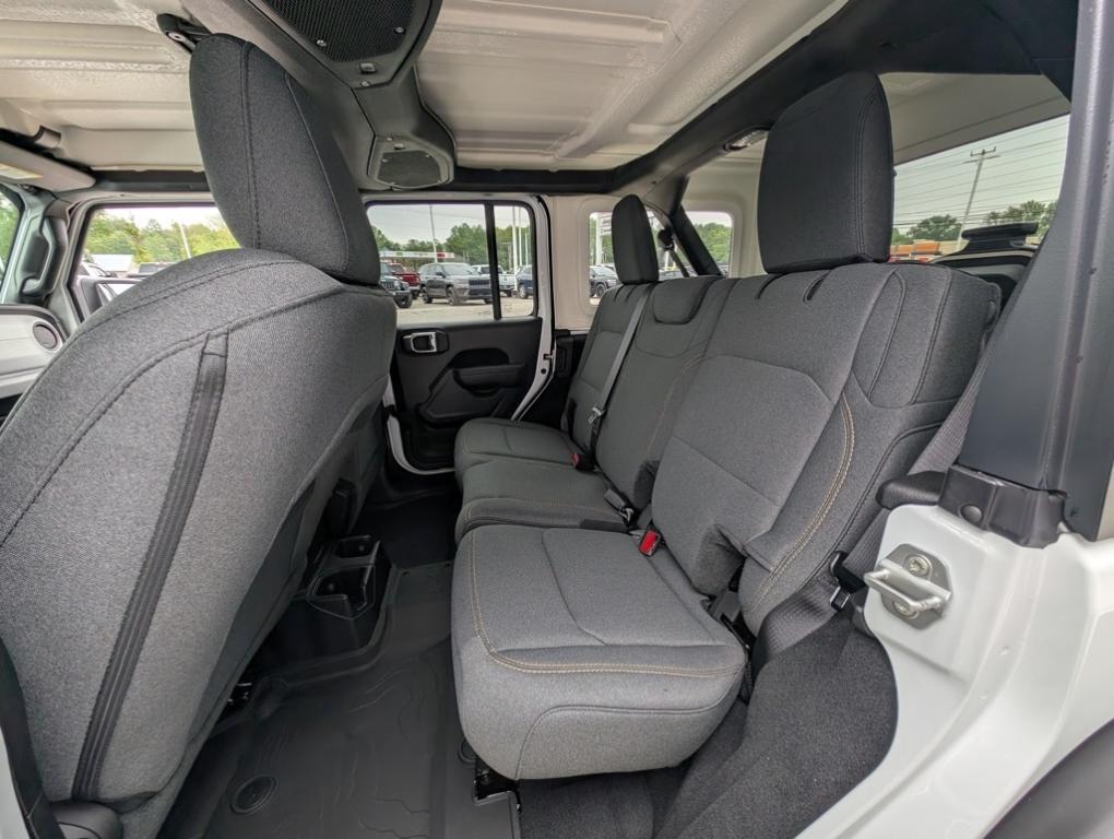 new 2025 Jeep Wrangler car, priced at $47,219