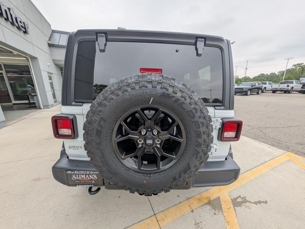 new 2025 Jeep Wrangler car, priced at $47,219