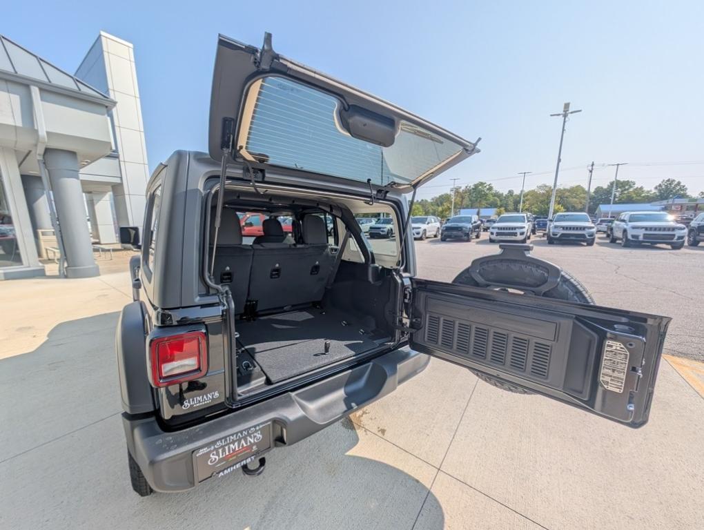 new 2025 Jeep Wrangler car, priced at $45,845