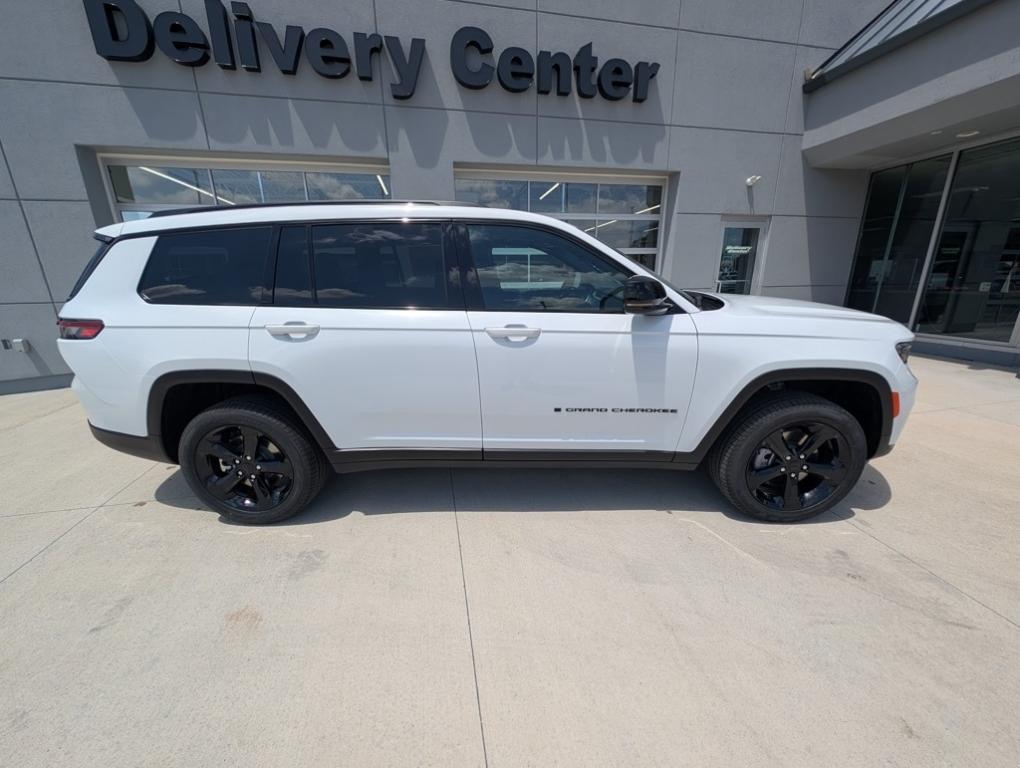 new 2025 Jeep Grand Cherokee L car, priced at $49,273