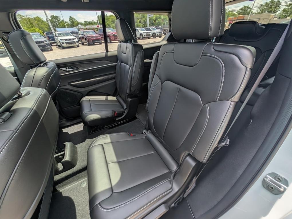 new 2025 Jeep Grand Cherokee L car, priced at $49,273