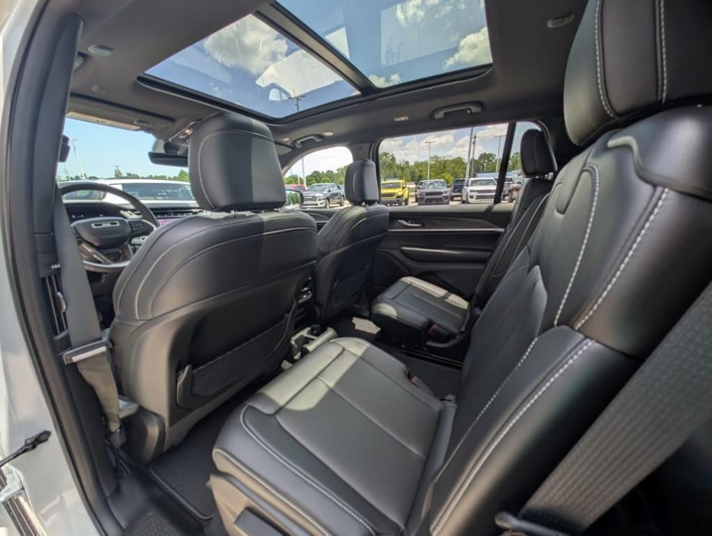 new 2025 Jeep Grand Cherokee L car, priced at $49,273