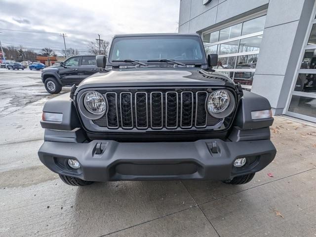 new 2025 Jeep Wrangler car, priced at $41,245