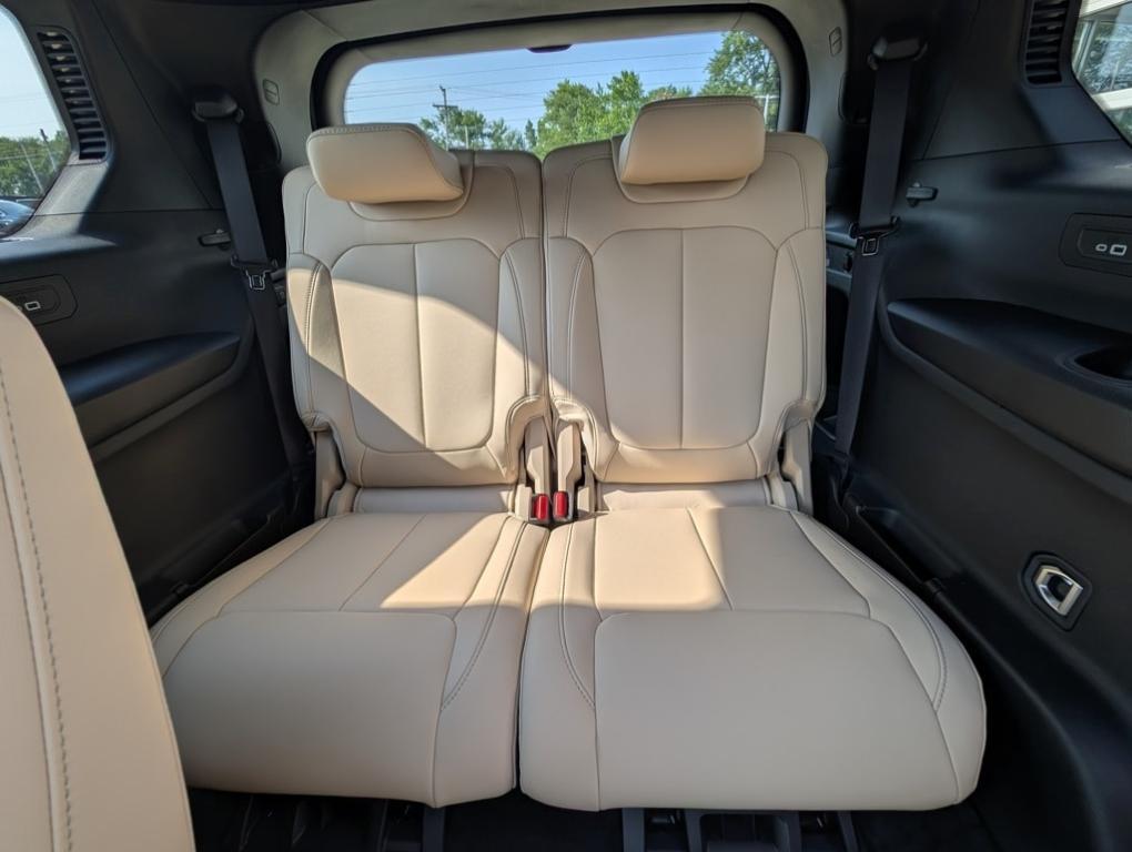 new 2025 Jeep Grand Cherokee L car, priced at $49,015
