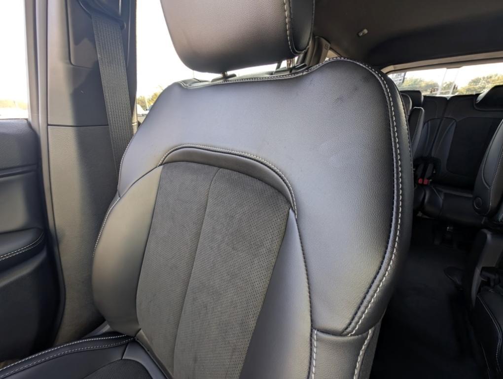 new 2025 Jeep Grand Cherokee L car, priced at $42,230