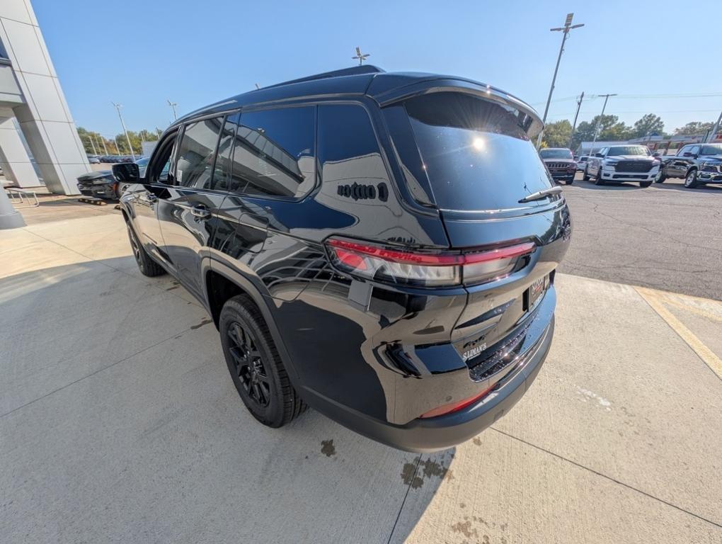 new 2025 Jeep Grand Cherokee L car, priced at $42,230