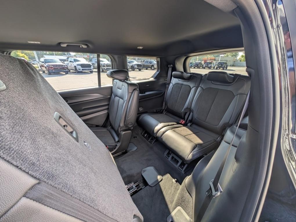 new 2025 Jeep Grand Cherokee L car, priced at $42,230