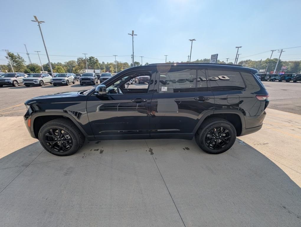 new 2025 Jeep Grand Cherokee L car, priced at $42,230
