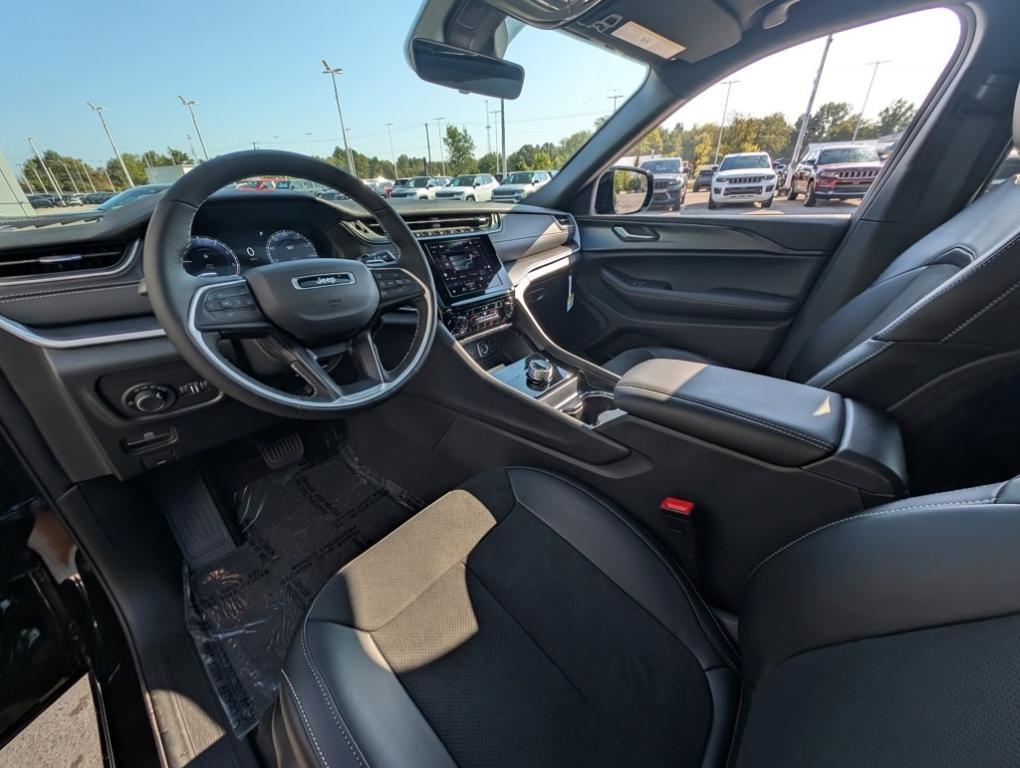 new 2025 Jeep Grand Cherokee L car, priced at $42,230