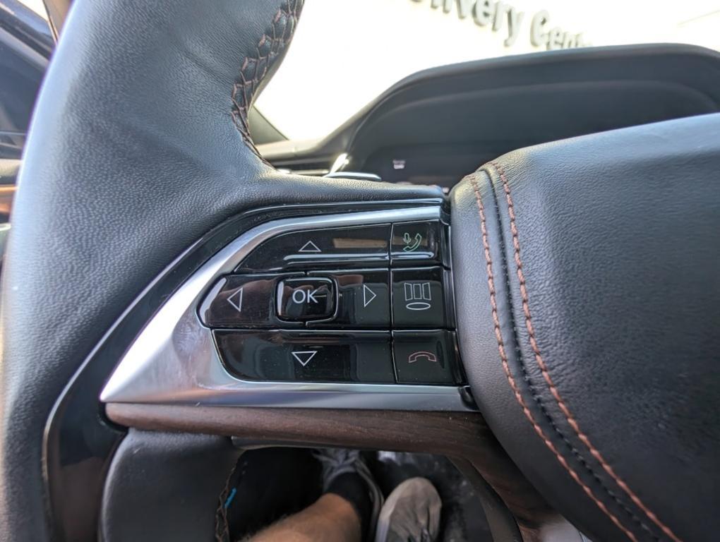 used 2022 Jeep Grand Cherokee car, priced at $38,800