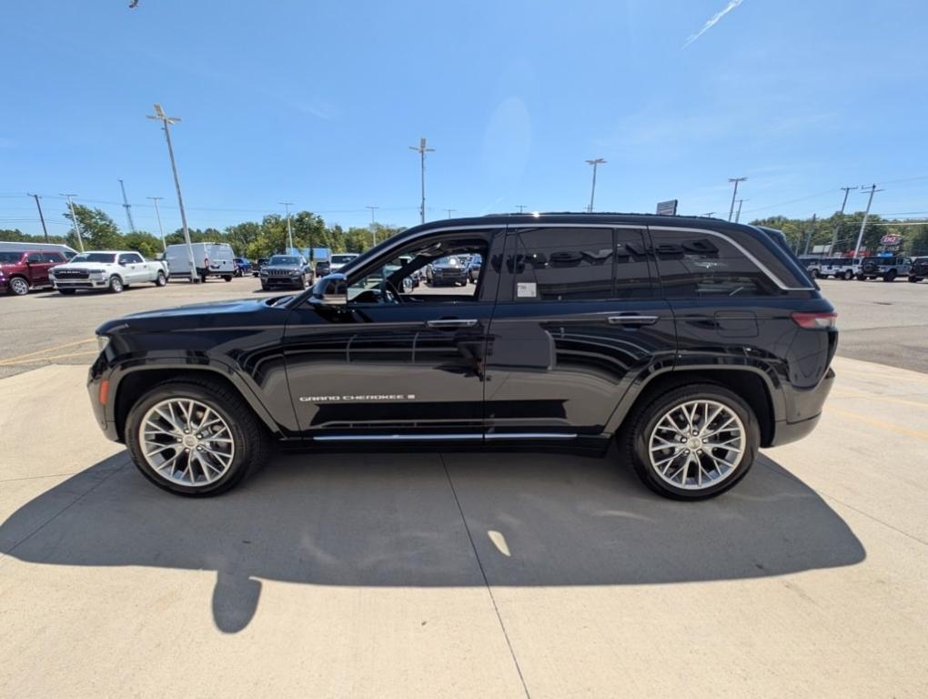 used 2022 Jeep Grand Cherokee car, priced at $38,800