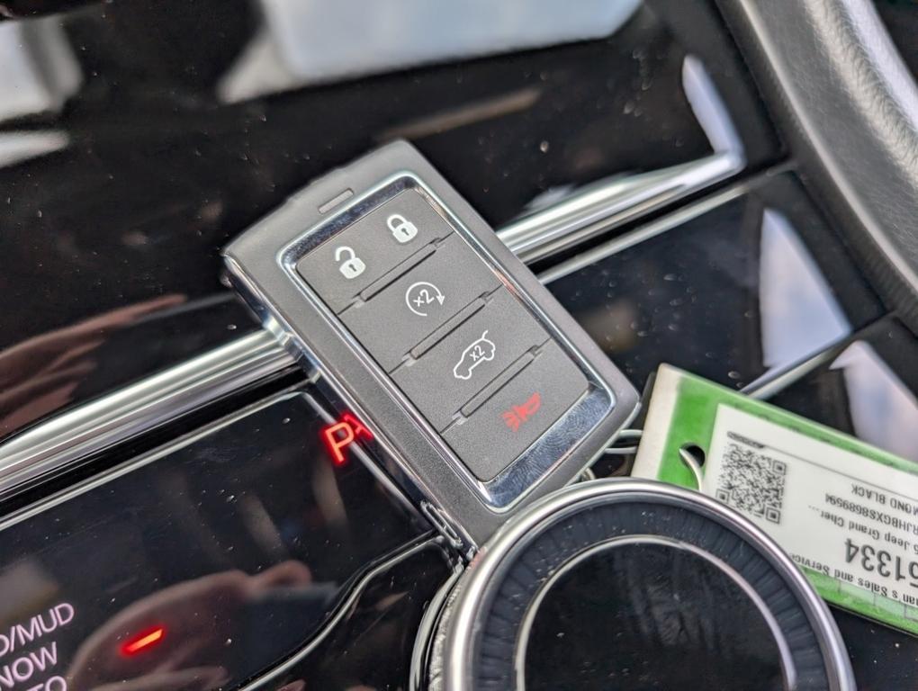 new 2025 Jeep Grand Cherokee car, priced at $46,505