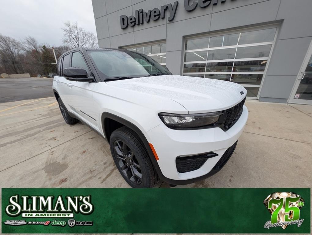 new 2025 Jeep Grand Cherokee car, priced at $49,140