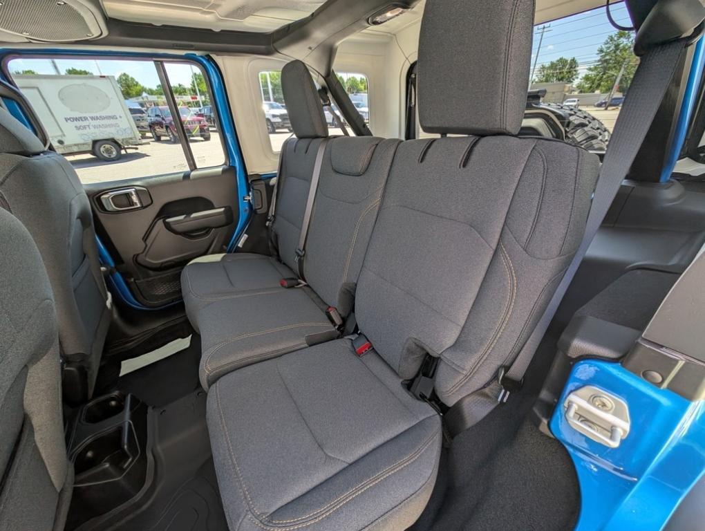 new 2025 Jeep Wrangler car, priced at $47,728