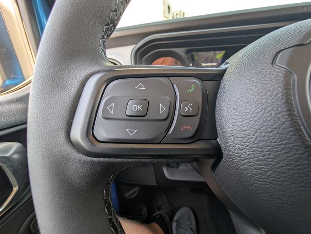 new 2025 Jeep Wrangler car, priced at $47,728
