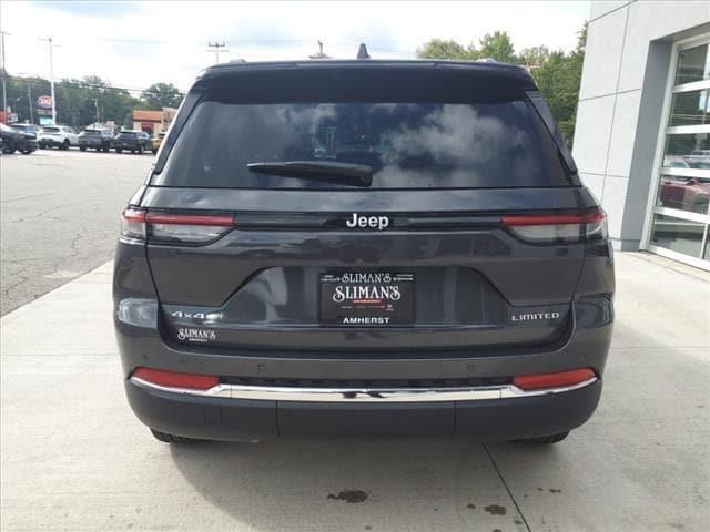 new 2025 Jeep Grand Cherokee car, priced at $45,310