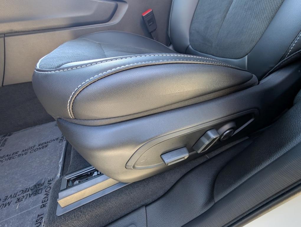 new 2025 Jeep Grand Cherokee car, priced at $43,885