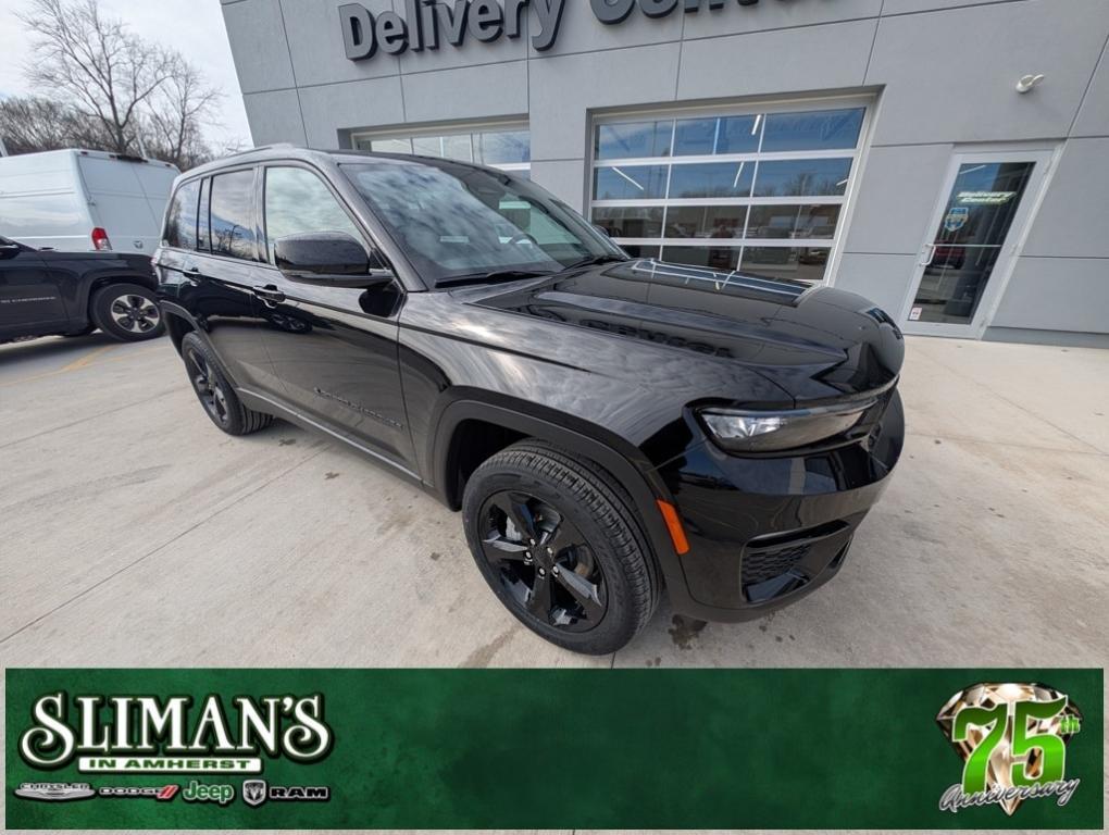 new 2025 Jeep Grand Cherokee car, priced at $49,535