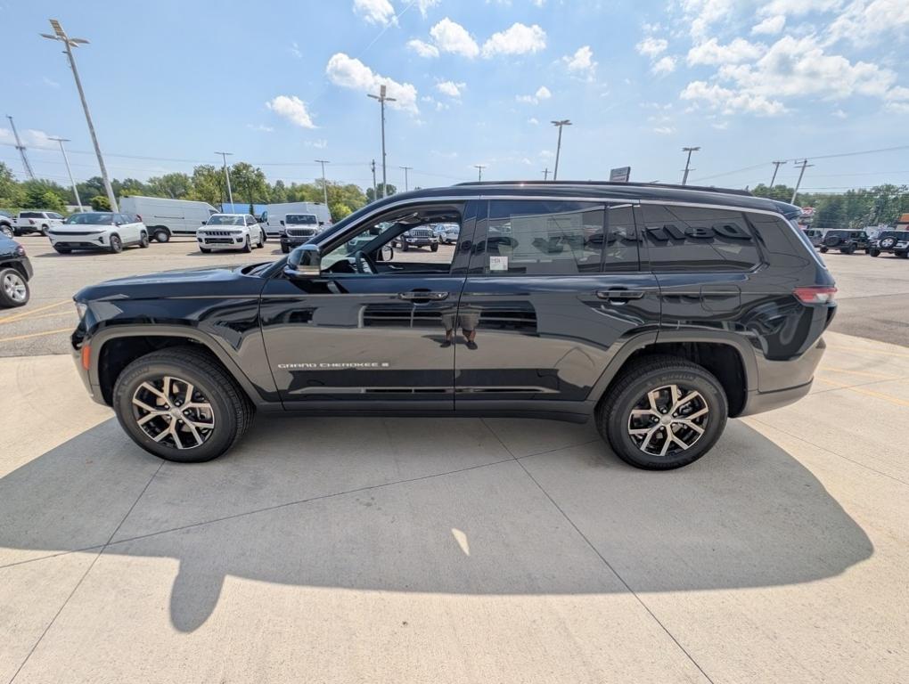 new 2025 Jeep Grand Cherokee L car, priced at $43,110