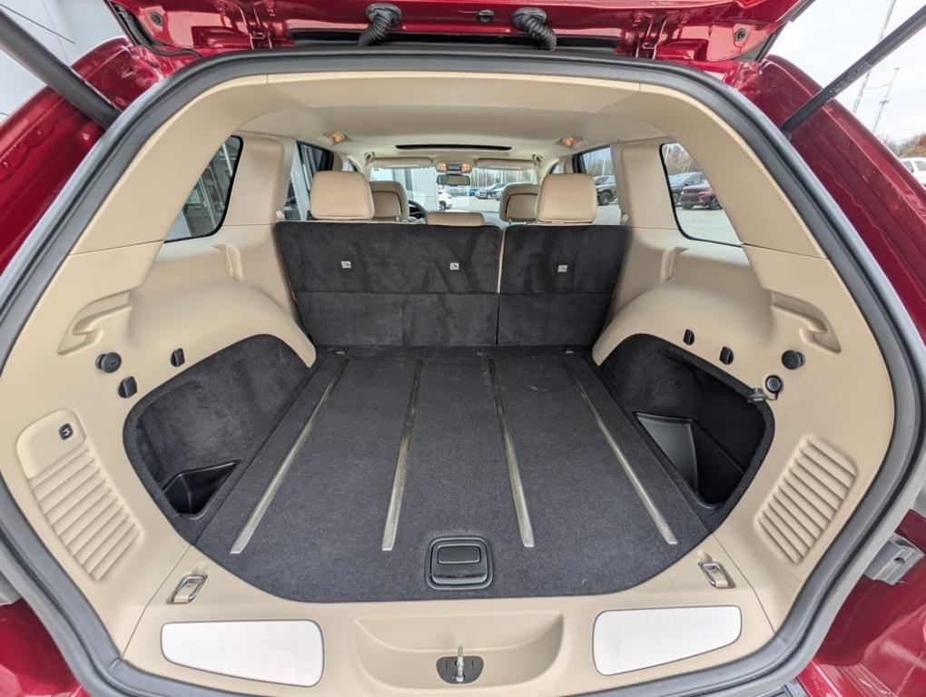 used 2015 Jeep Grand Cherokee car, priced at $12,291