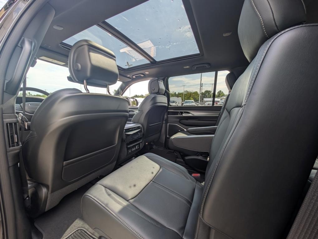 new 2025 Jeep Wagoneer L car, priced at $79,425