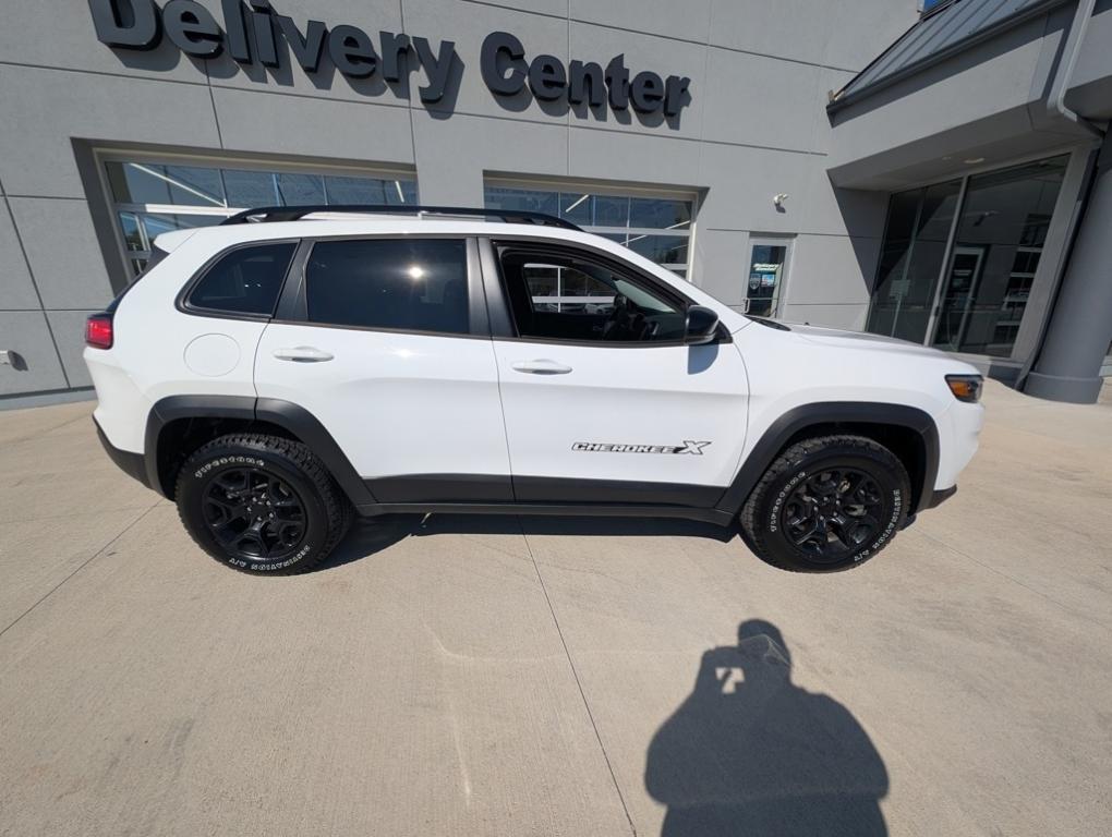 used 2022 Jeep Cherokee car, priced at $25,591