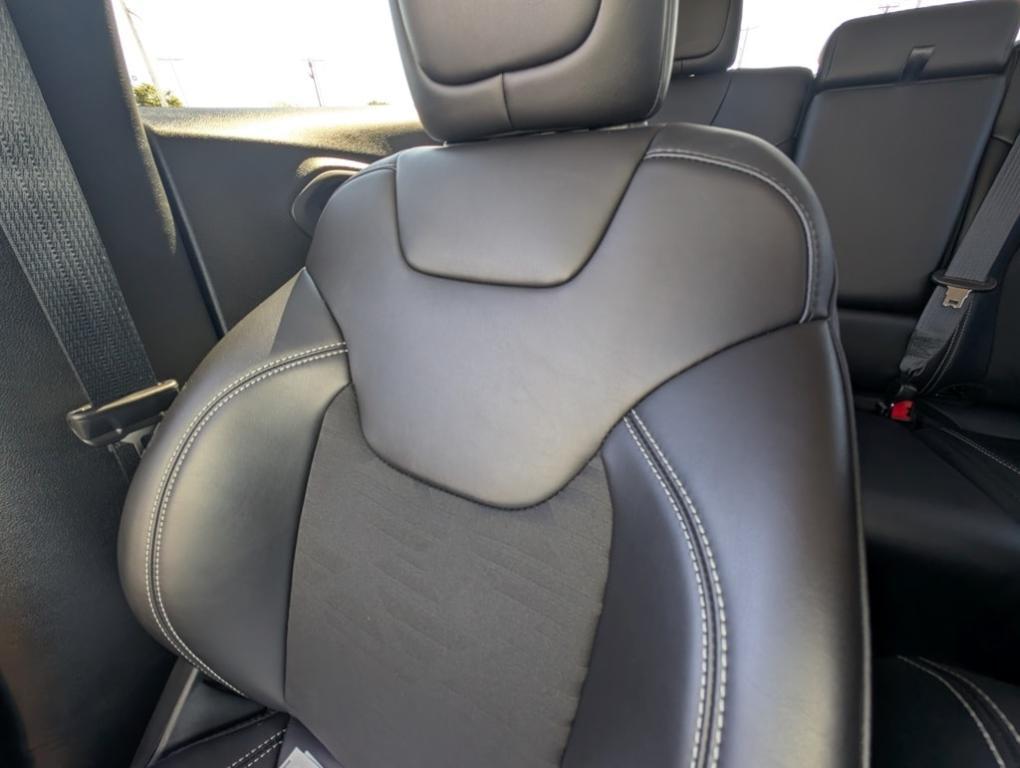 used 2022 Jeep Cherokee car, priced at $25,591