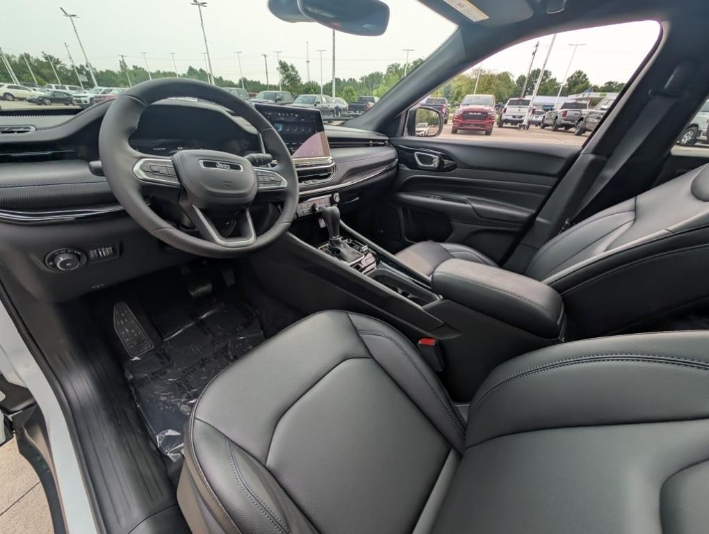 new 2025 Jeep Compass car, priced at $35,571