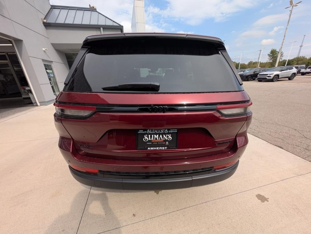 new 2025 Jeep Grand Cherokee car, priced at $46,735