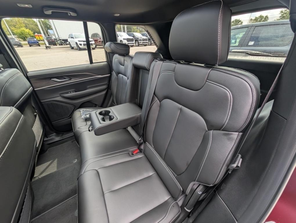 new 2025 Jeep Grand Cherokee car, priced at $46,735