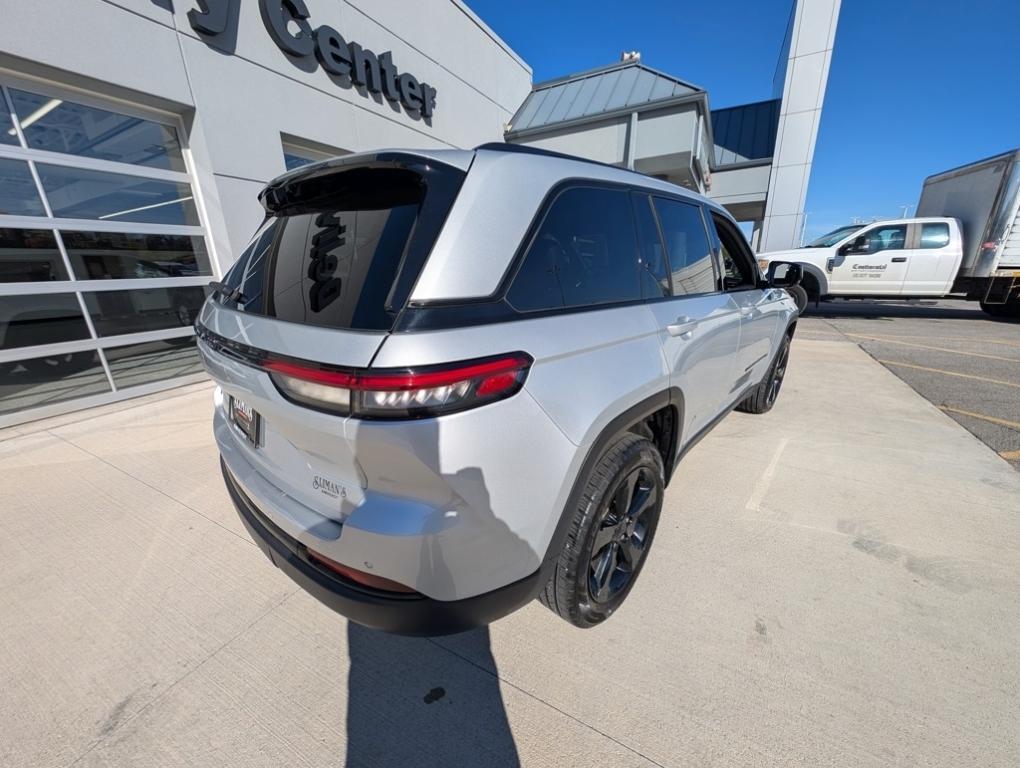 used 2024 Jeep Grand Cherokee car, priced at $30,000