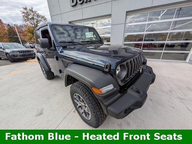 new 2025 Jeep Wrangler car, priced at $42,315