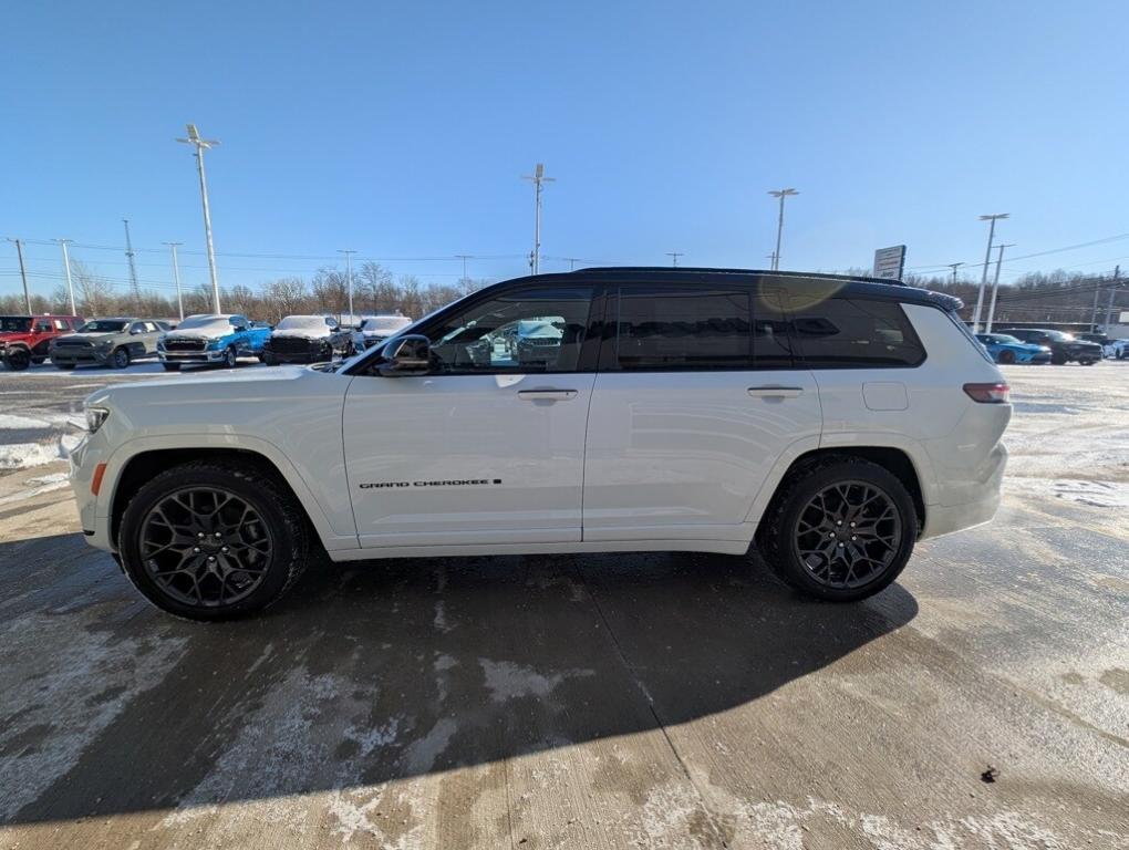 new 2025 Jeep Grand Cherokee L car, priced at $62,285