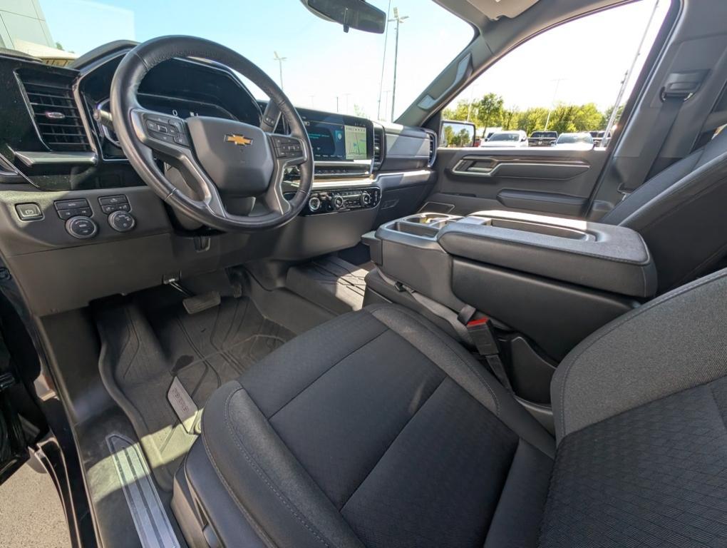 used 2022 Chevrolet Silverado 1500 car, priced at $37,994