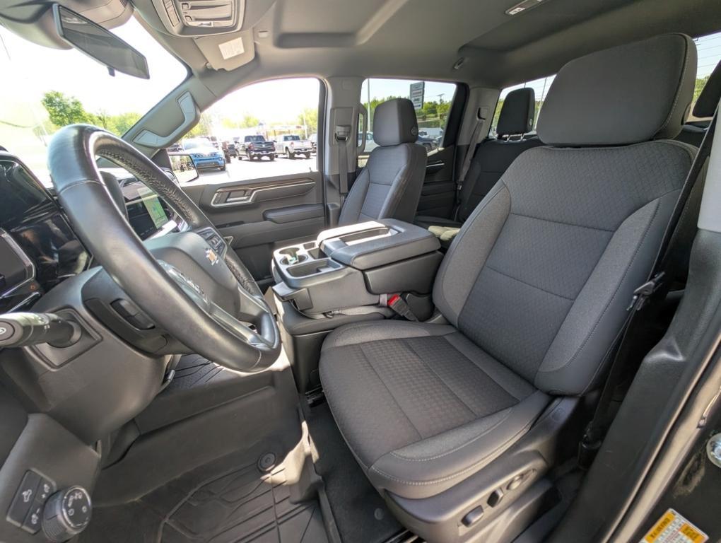 used 2022 Chevrolet Silverado 1500 car, priced at $37,994