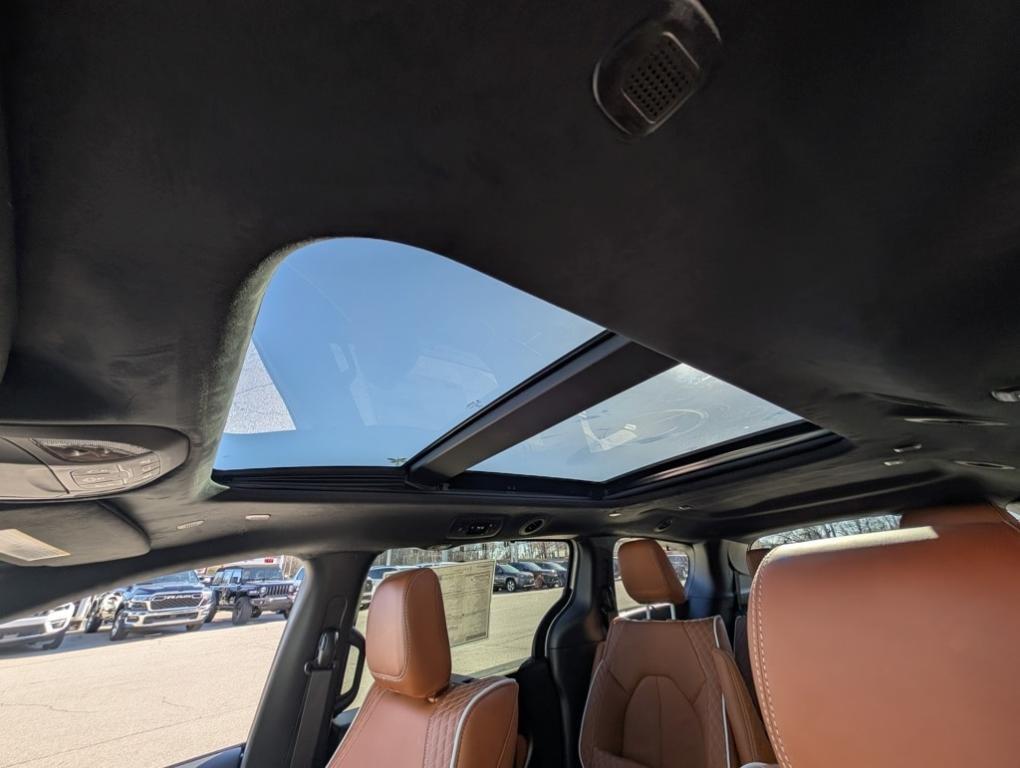 new 2026 Chrysler Pacifica car, priced at $54,905