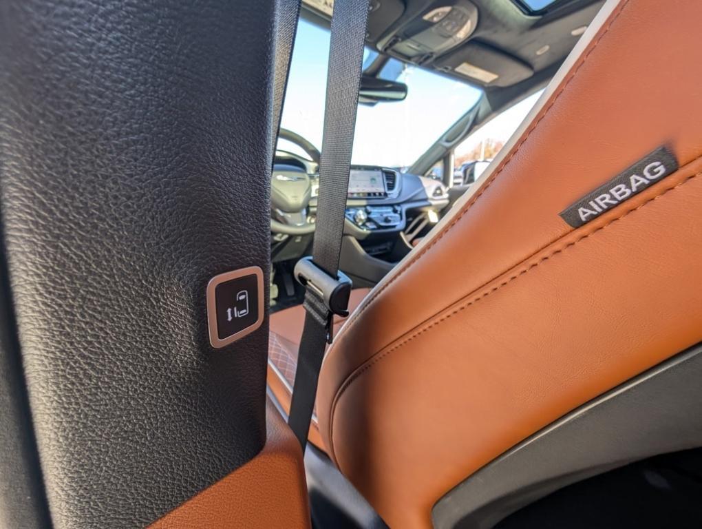 new 2026 Chrysler Pacifica car, priced at $54,905