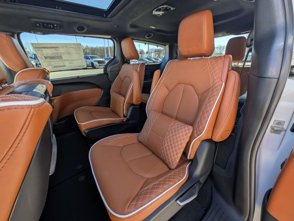 new 2026 Chrysler Pacifica car, priced at $54,905