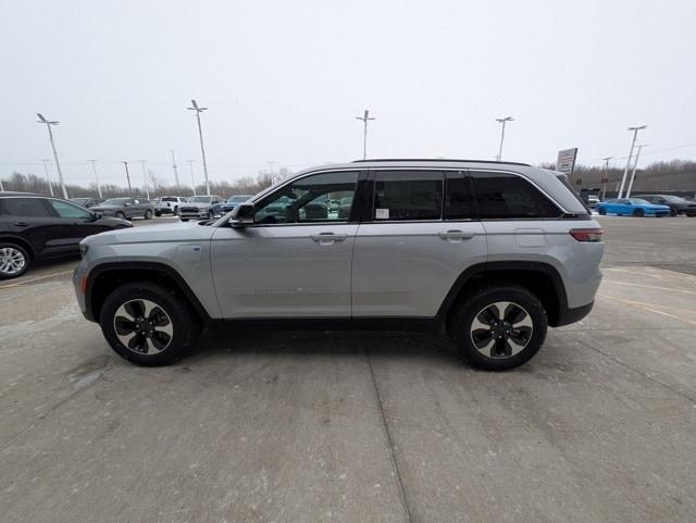 new 2025 Jeep Grand Cherokee 4xe car, priced at $55,880