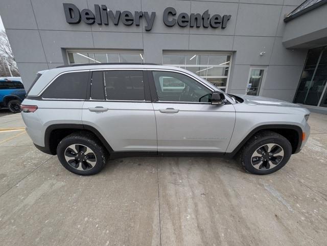 new 2025 Jeep Grand Cherokee 4xe car, priced at $55,880