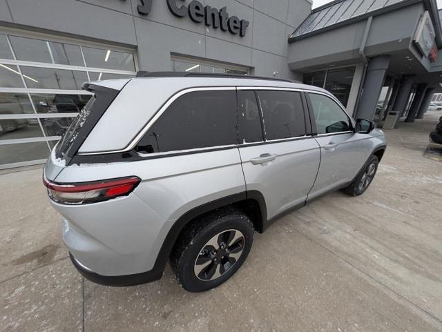 new 2025 Jeep Grand Cherokee 4xe car, priced at $55,880