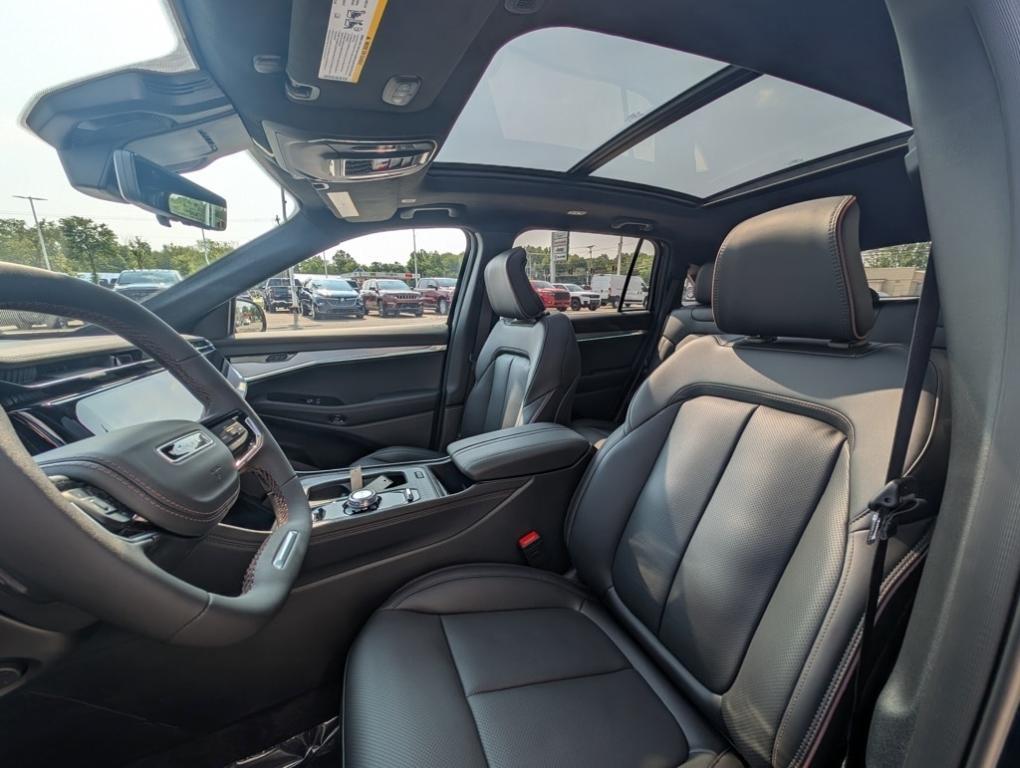 new 2025 Jeep Wagoneer S car, priced at $49,877