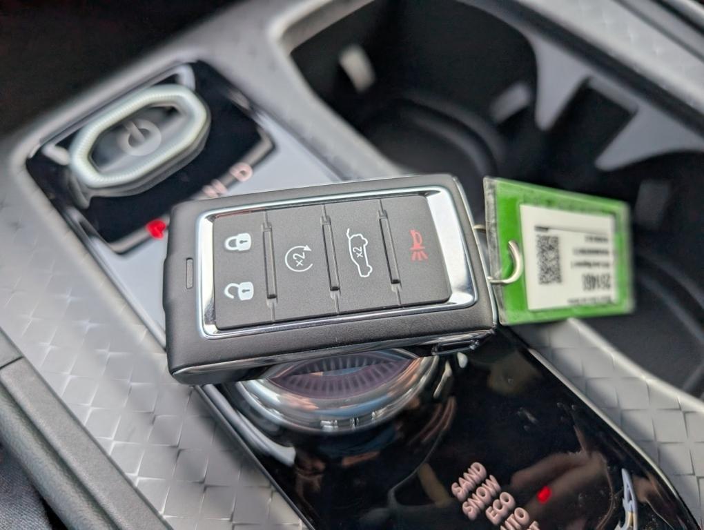 new 2025 Jeep Wagoneer S car, priced at $49,877