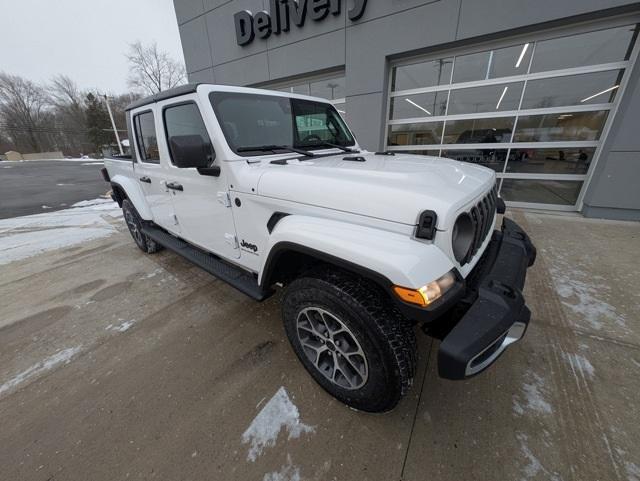 new 2025 Jeep Gladiator car, priced at $49,825