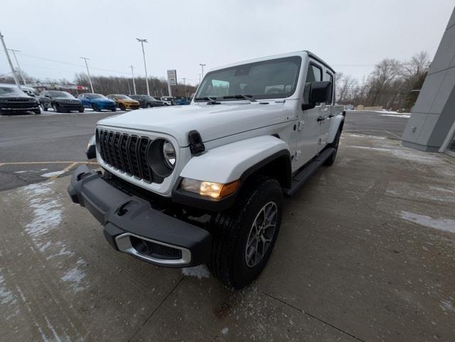 new 2025 Jeep Gladiator car, priced at $49,825